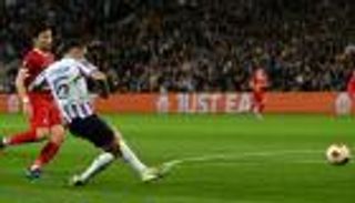 بروح دروغبا.. الأرقام السلبية تلاحق ليفربول في الدوري الأوروبي