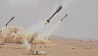 إطلاق مقذوفات خلال مناورة حوثية بالقرب من صنعاء