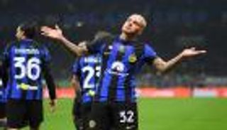 هدف عابر للقارات في الدوري الإيطالي.. قطع مسافة لا تصدق (فيديو)