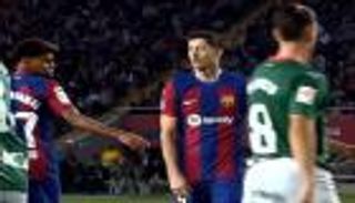 غضب ليفاندوفسكي ضد لامين يامال.. هل يعاني برشلونة من أزمة؟