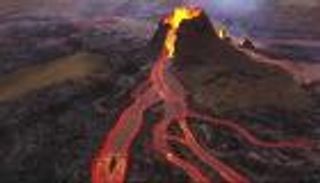 ثوران بركاني تحت أرض أيسلندا (فيديو)