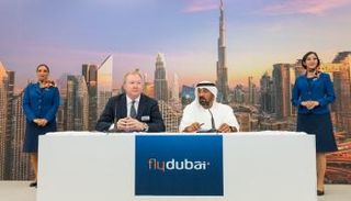 فلاي دبي توقع صفقة طلبية طائرات بقيمة 11 مليار دولار