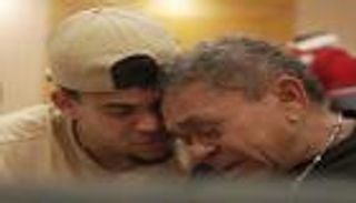 كواليس لقاء لويس دياز ووالده.. دموع بعد النجاة من أزمة الاختطاف (صور وفيديو)