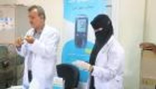 في اليوم العالمي للسكري.. حرب الحوثي تفاقم حياة المصابين باليمن (خاص)