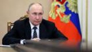 «الحرب النووية» والرئاسة.. الكرملين يستنكر «اتهامات مجنونة» ويجدد أمله