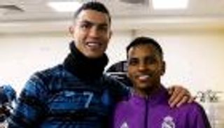 صداقات النجوم.. ريال مدريد يتحدى رونالدو بإحياء معتقدات برشلونة