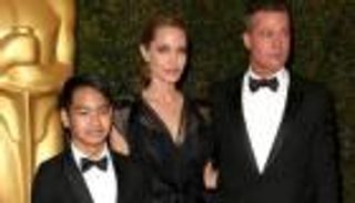 ابن براد بيت بالتبني يهاجم والده: &laquo;حقير من الطراز العالمي&raquo;