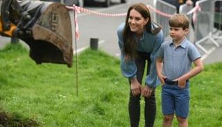 الأميرة كيت ونجلها الأصغر لويس