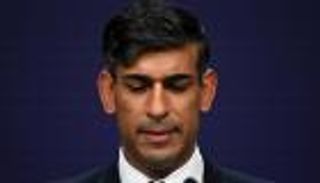 «دع الناس يموتون».. هل اقتربت نهاية سوناك؟