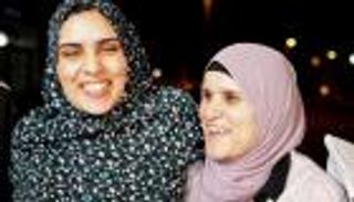 وصول الدفعة الأولى من الأسرى الفلسطينيين المفرج عنهم إلى الضفة الغربية