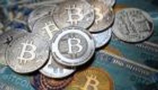 أسعار العملات الرقمية.. بيتكوين تقود الصحوة الجماعية للسوق المشفر