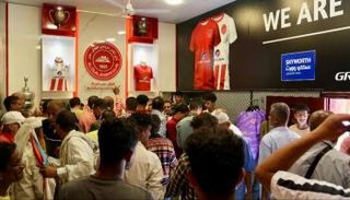 متجر نادي التلال الرياضي اليمني