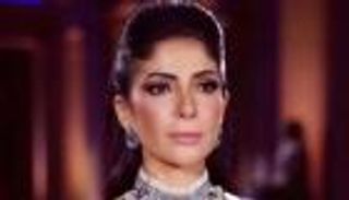 منى زكي تدعو لتغيير قوانين مصرية