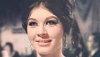 خطأ شائع في عيد ميلاد الفنانة شويكار.. وابنتها توضح