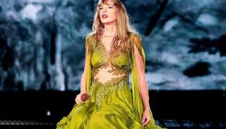 النجمة العالمية تايلور سويفت