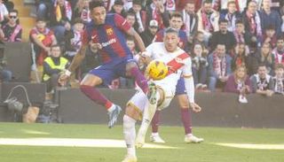 جانب من مباراة برشلونة ورايو فاليكانو