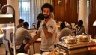 هل تخلى محمد صلاح عن الكشري؟