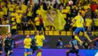 الدوري السعودي.. رونالدو يثير ذهول العالم وانتصار تاريخي للهلال
