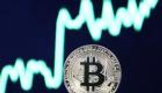 أسعار العملات الرقمية.. انتعاشة جماعية بقيادة بيتكوين