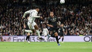 بيلينغهام ضد نابولي