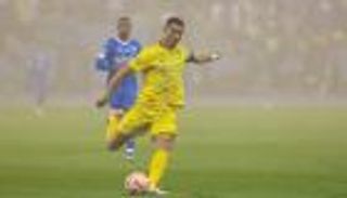 بـ «هتاف ميسي».. جمهور الهلال السعودي يستفز رونالدو (فيديو)