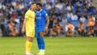 بعد ميسي.. علي البليهي يفاجئ كريستيانو رونالدو (صور)