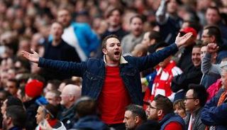 هتافات جمهور الدوري الإنجليزي