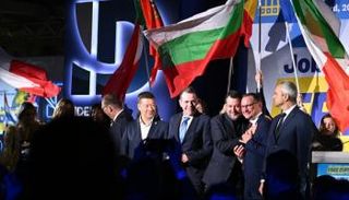 سالفيني وزعماء اليمين المتطرف في فلورنسا