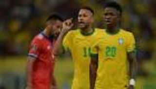 بقيادة نيمار وفينسيوس.. لعنة 2023 تضرب 14 نجما