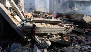 منزل مدمر في خان يونس