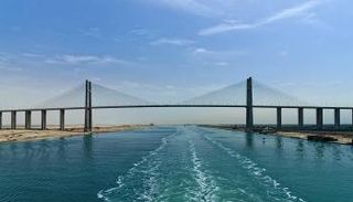 المجرى الملاحي لقناة السويس