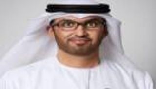 رئيس COP28 يلتقي فريق مركز محمد بن راشد للفضاء ورائدي الفضاء النيادي والمنصوري