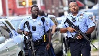 عنصران من الشرطة الأمريكية - أرشيفية