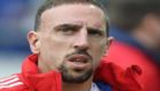 «قامتك قصيرة».. قصة رفض عملاق تونس التعاقد مع فرانك ريبيري