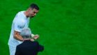 «الرحلة مستمرة».. أول تعليق من رونالدو بعد إنجاز الـ1200 مباراة