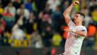 «يحتلون 17 غرفة».. حياة فارهة لحاشية كريستيانو رونالدو في الرياض