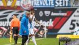 استغرقت 30 دقيقة.. حالة طرد غريبة في ملاعب ألمانيا