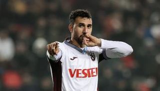 محمود حسن تريزيغيه نجم منتخب مصر