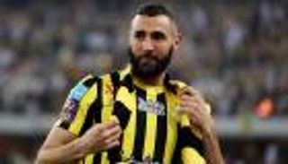 تشكيلة الأحلام لكريم بنزيما.. غياب ميسي ورونالدو (فيديو)