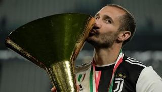 جيورجيو كيليني نجم يوفنتوس ومنتخب إيطاليا السابق