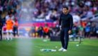 هل يرحل عن برشلونة؟.. ثورة كتالونية تحاصر تشافي