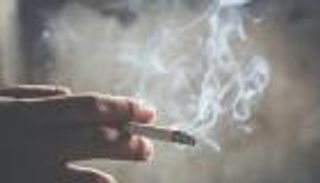 كلما زاد عدد السجائر التي يدخنها الشخص قل حجم دماغه.. دراسة صادمة