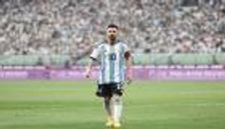 ميسي بطل أغرب دعايا في 2023 (صورة)