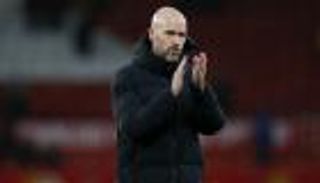 بعد مورينيو وفان غال.. «شبح ليفربول التاريخي» يُهدد مستقبل تين هاغ