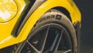 طريقة قراءة الرموز والأرقام على إطارات السيارات.. سلامة وأمان