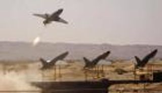 إعلام محلي: الدفاعات الجوية المصرية تسقط جسما غريبا في البحر الأحمر