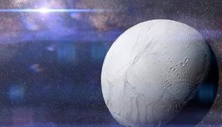 قمر كوكب زحل