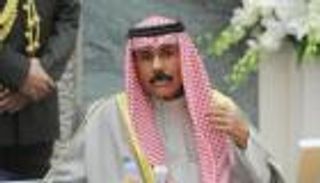 نجوم الفن ينعون أمير الكويت الشيخ نواف الأحمد بكلمات مؤثرة