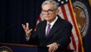 الفيدرالي الأمريكي يُشيد بتباطؤ التضخم رغم ارتفاع الأسعار.. ما السبب؟