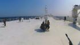 إحباط محاولة لقرصنة سفينة قرب عدن